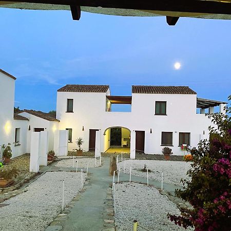 Cort'e Nastasj Tertenìa Exterior foto