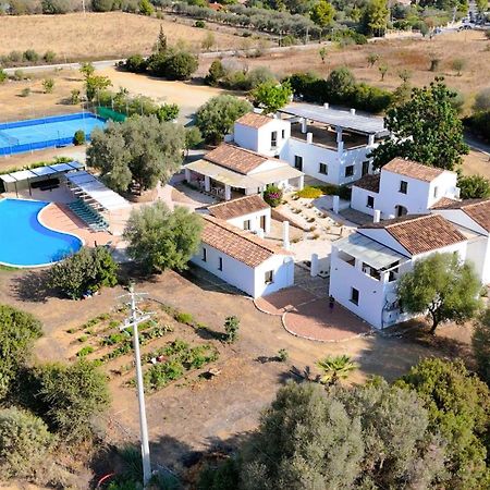 Cort'e Nastasj Tertenìa Exterior foto
